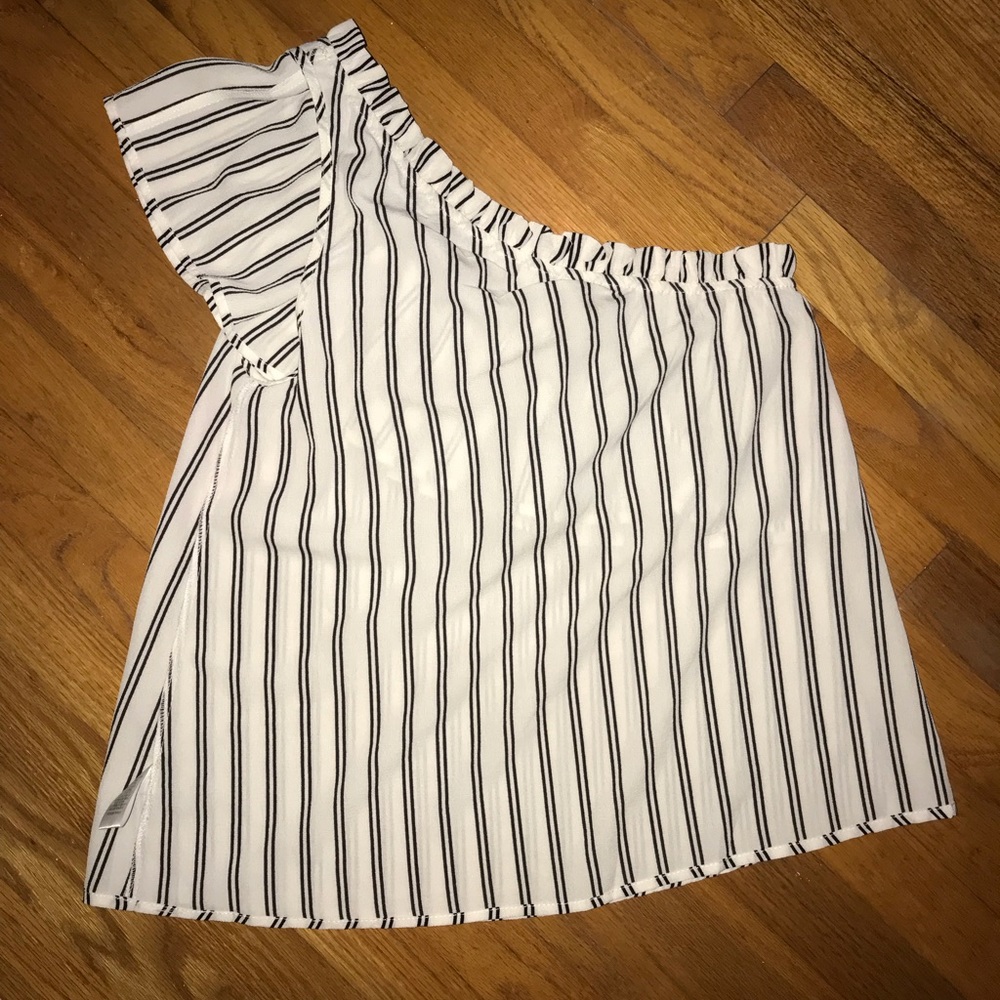 One Shoulder Top